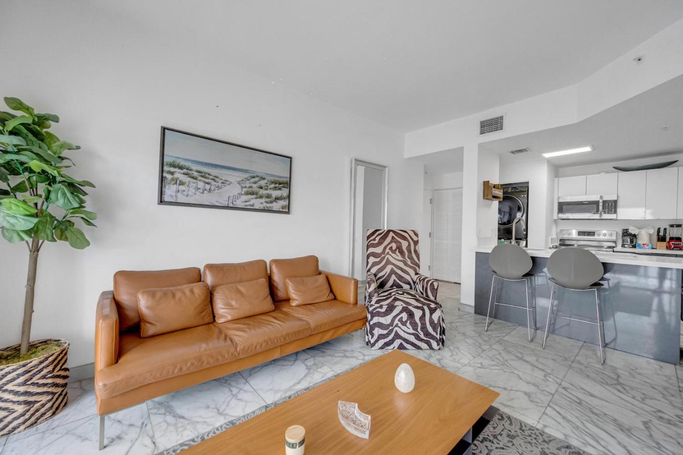 Subtle 2 Bed In Edgewater Near Downtown With Free Parking Lägenhet Miami Exteriör bild