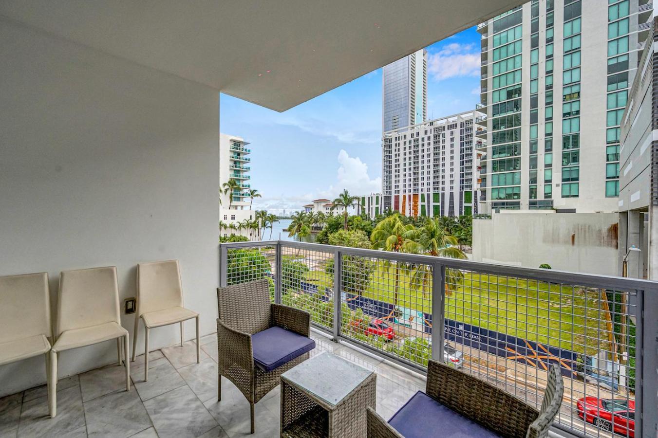 Subtle 2 Bed In Edgewater Near Downtown With Free Parking Lägenhet Miami Exteriör bild