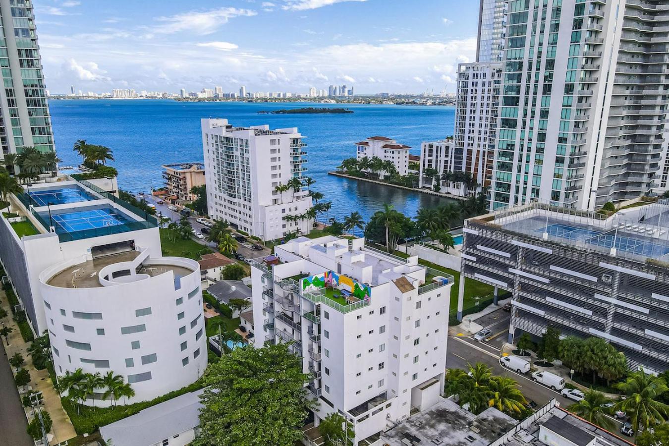 Subtle 2 Bed In Edgewater Near Downtown With Free Parking Lägenhet Miami Exteriör bild