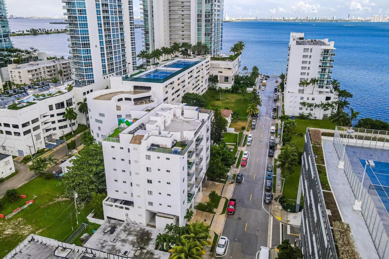 Subtle 2 Bed In Edgewater Near Downtown With Free Parking Lägenhet Miami Exteriör bild